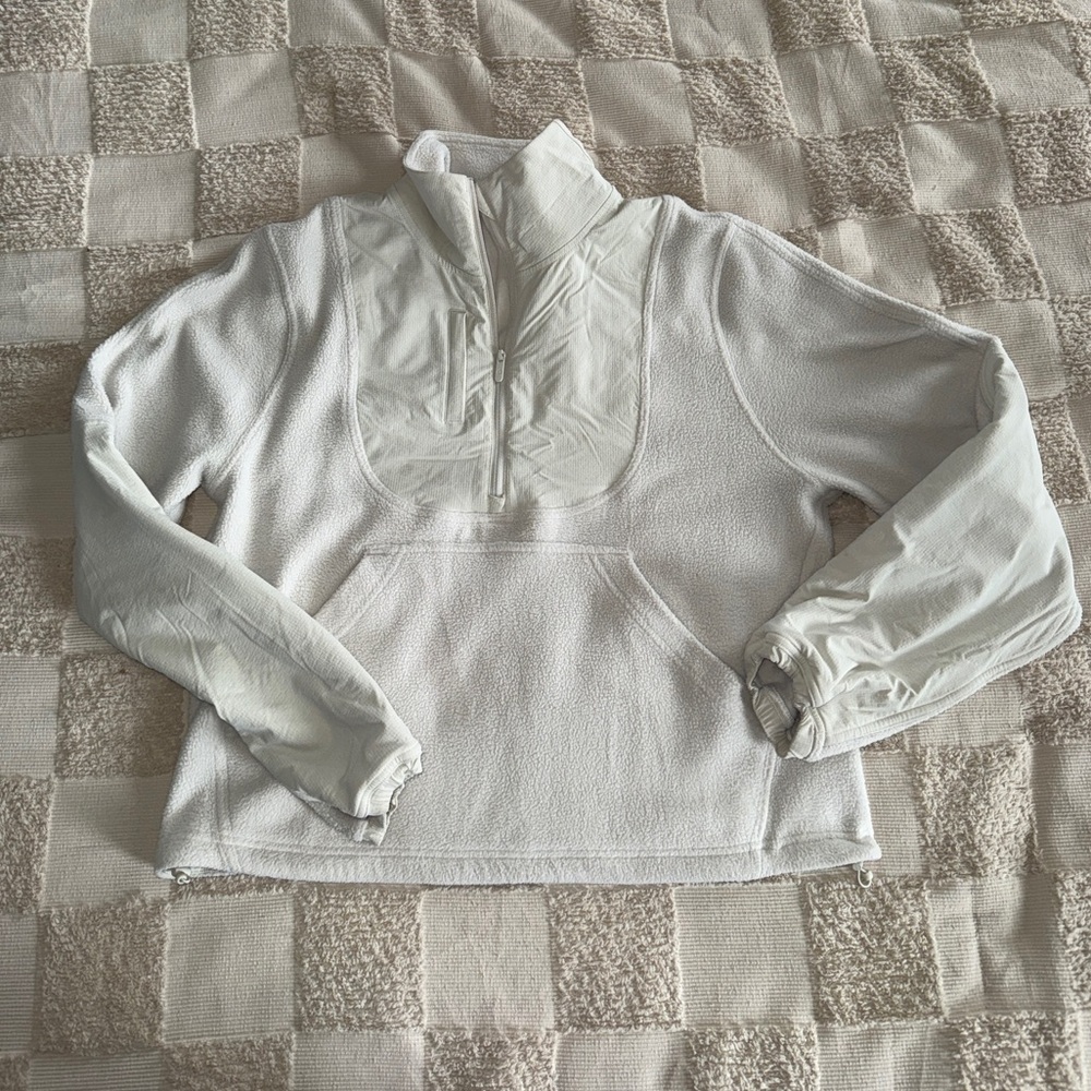 Lululemon Fleece + Ripstop‎ Hiking Pullover
Bone size 4